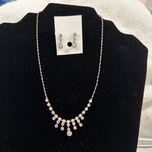 Iridescent Jewelry Set Dangling Earrings And Necklace